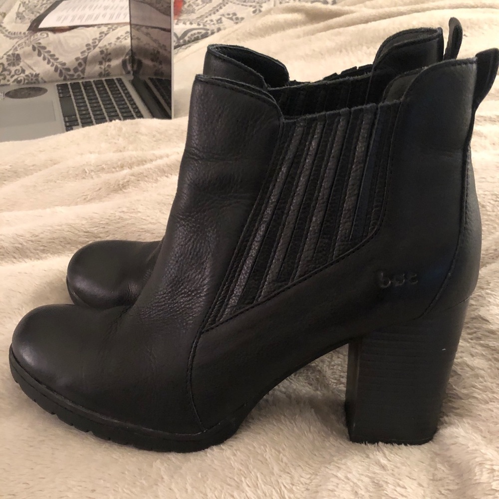 Born leather boots!
